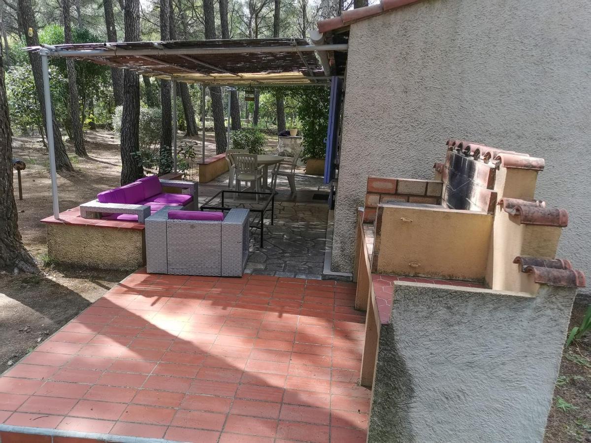 Maisonnette En Pleine Nature Le Beausset Bagian luar foto