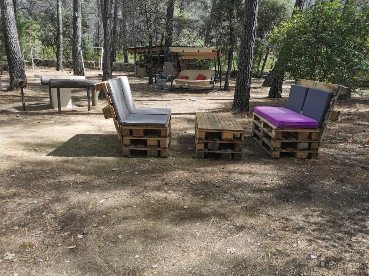 Maisonnette En Pleine Nature Le Beausset Bagian luar foto